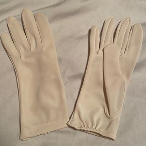 Women’s dressy gloves. Size 7/small.
